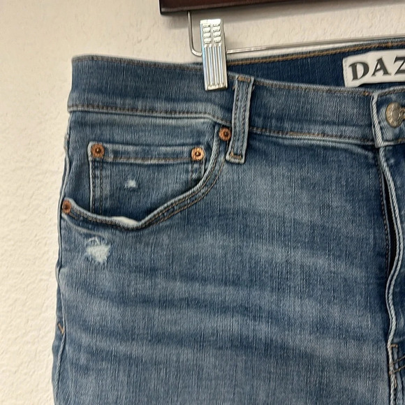 Daze Far Out Urban Outfitters High Rise Flare Jean Blue Medium Wash 32 - Picture 6 of 16